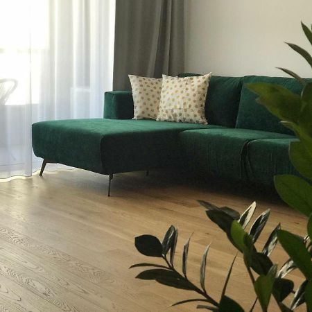 New Modern Urban Apartment Bratislava Exterior foto
