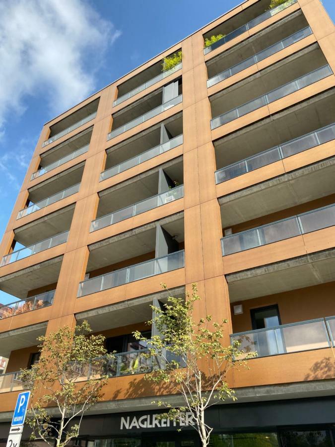 New Modern Urban Apartment Bratislava Exterior foto